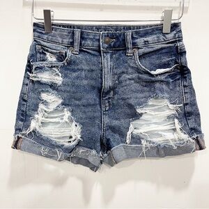 American Eagle High Waist Distressed Cuffed Mom Jean Shorts Size 2